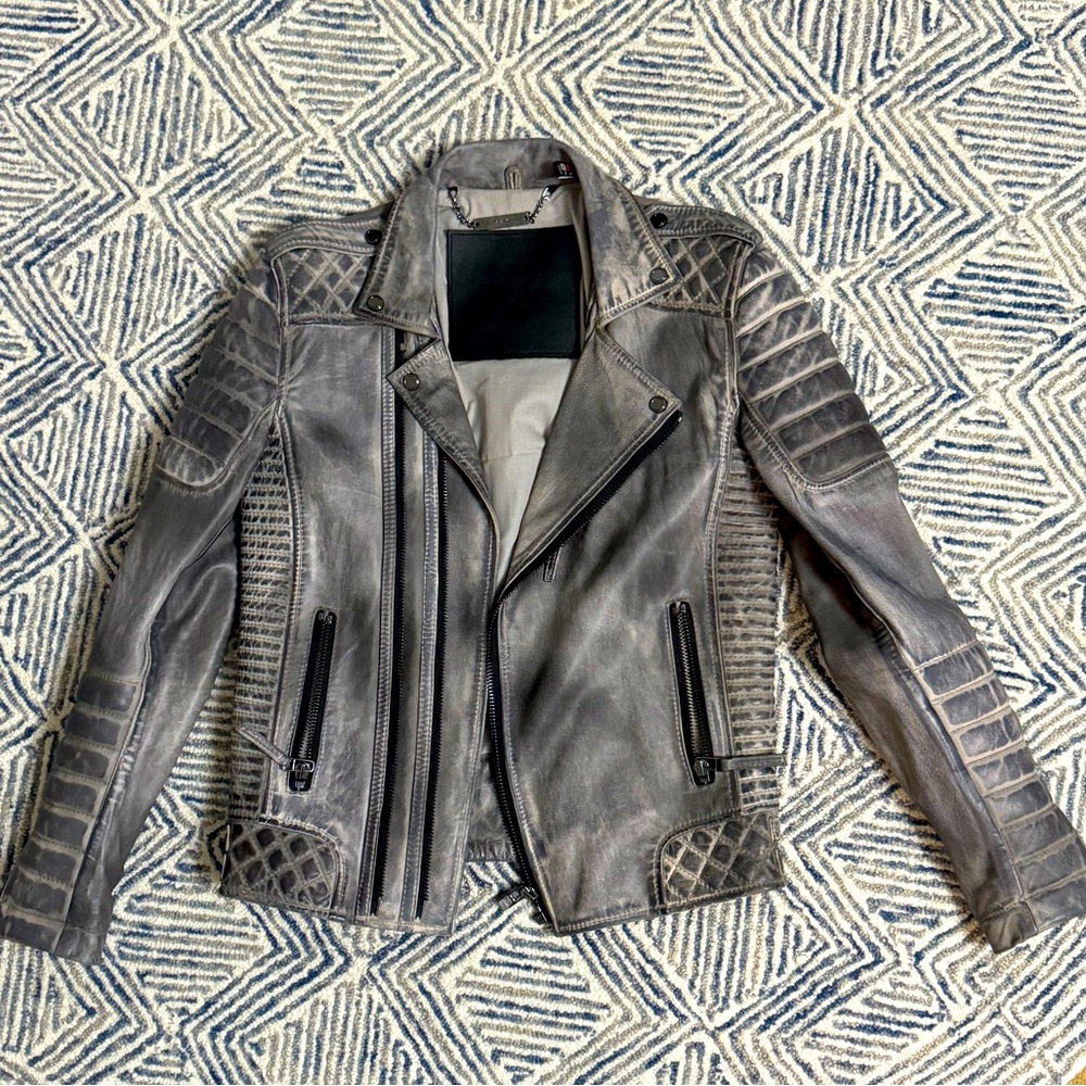 Boda Skins - Kay Michaels - Smoke Grey
